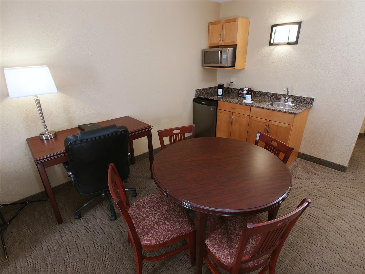 Best Western Plus Pembina Inn & Suites Winnipeg Eksteriør billede